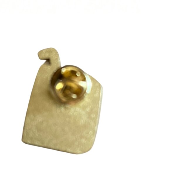 Apple Juice Box Enamel Pin | Poison Apple Design | Fairytale Gothic Collectible - Picture 4 of 4